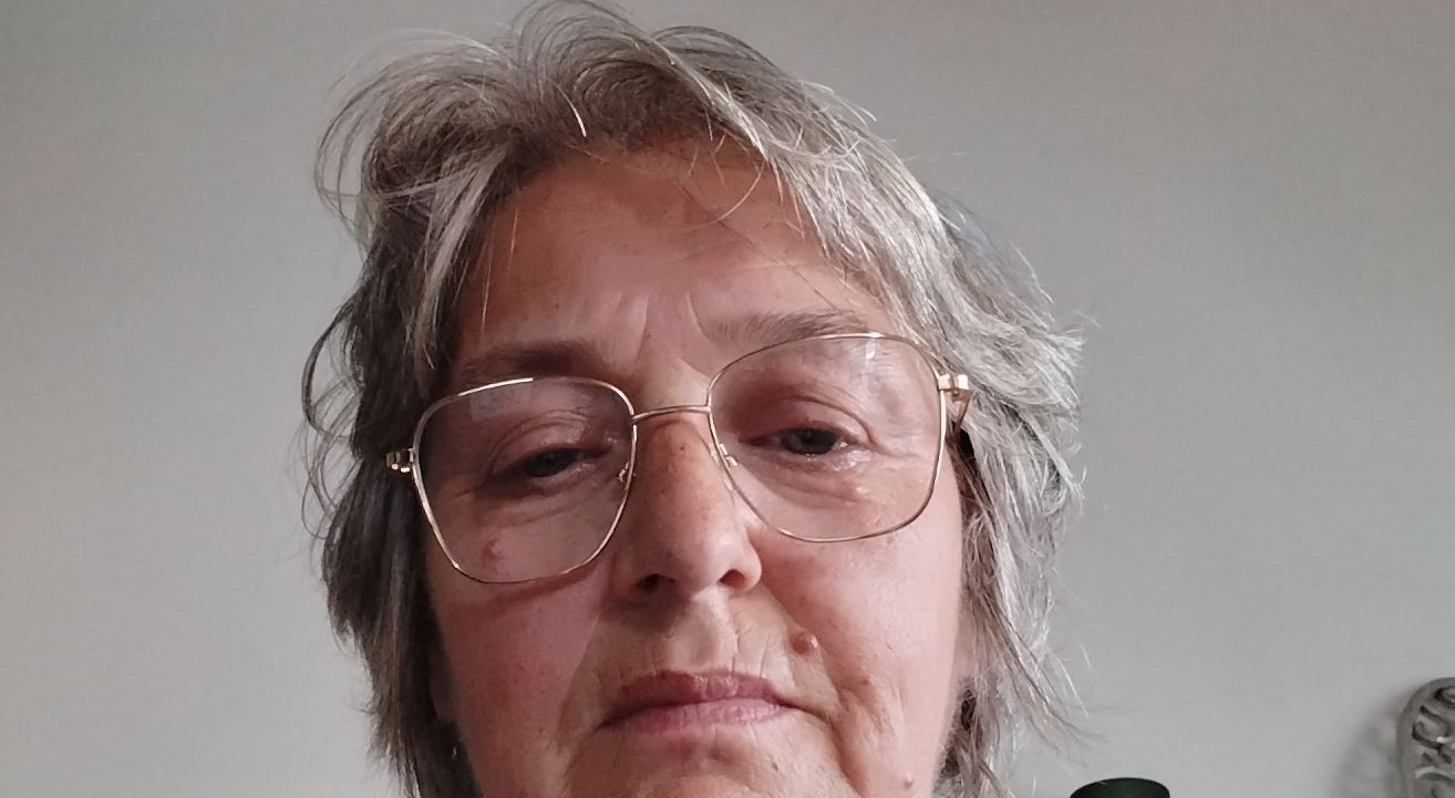 Femme célibataire 60 ans à Verviers