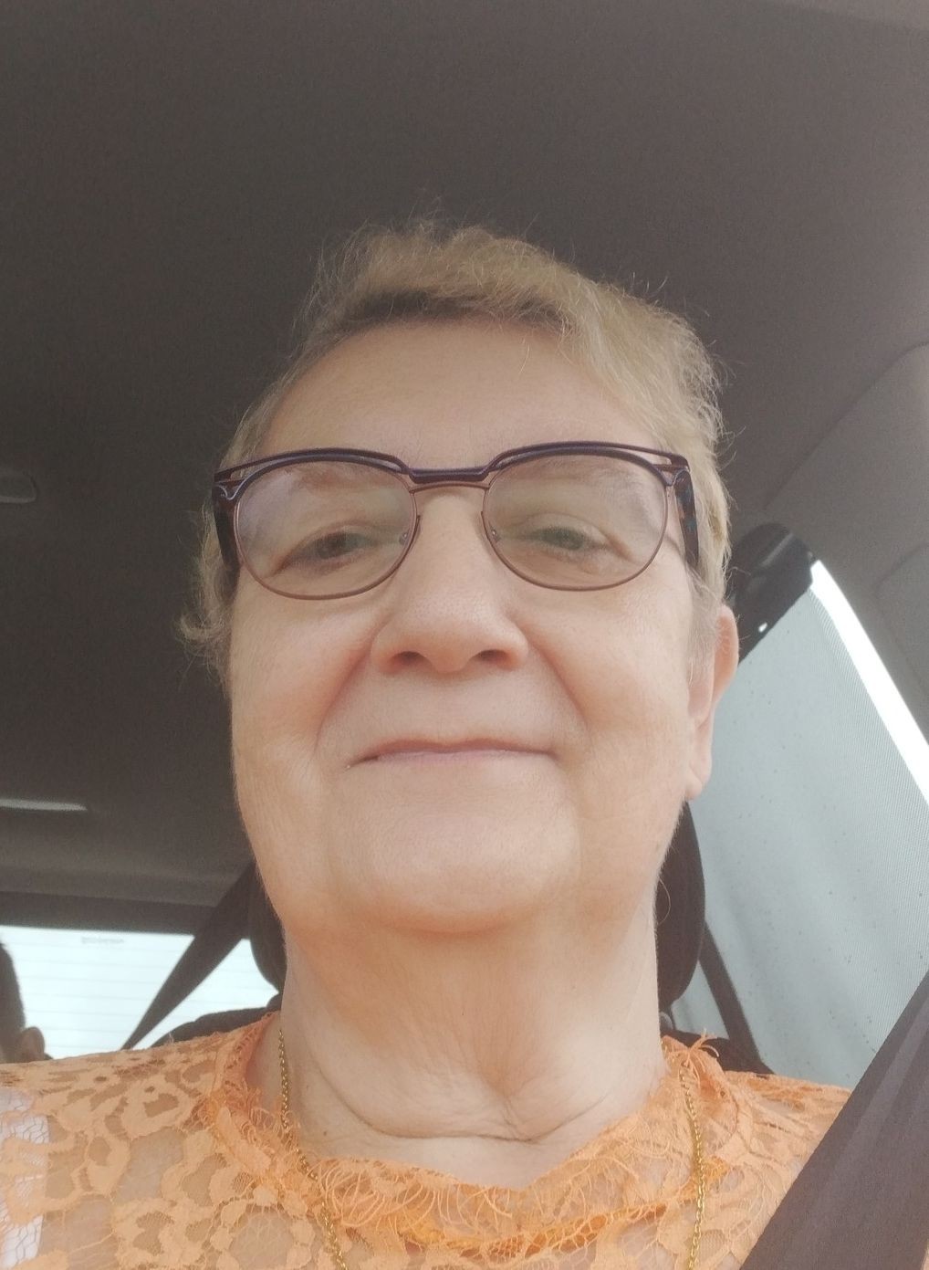 Femme célibataire 64 ans à Verviers